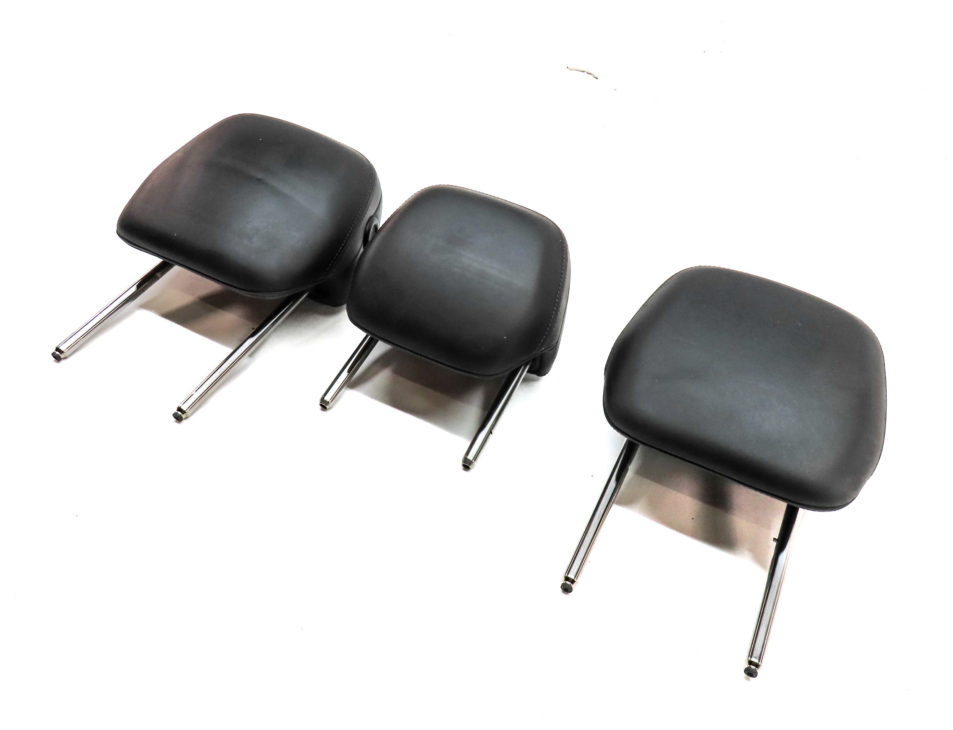 11-18 PORSCHE CAYENNE (958 970 G1) REAR LEFT RIGHT CENTER HEADREST SET 3 (Black) — exact item pictured